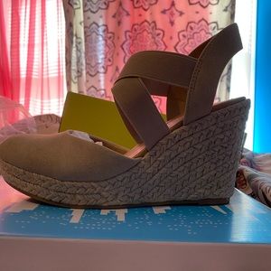 Brand new- beige colored wedges